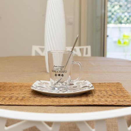 Ludo Holiday House - Charming Con Patio A Due Passi Dalla Cattedrale Palermo Buitenkant foto