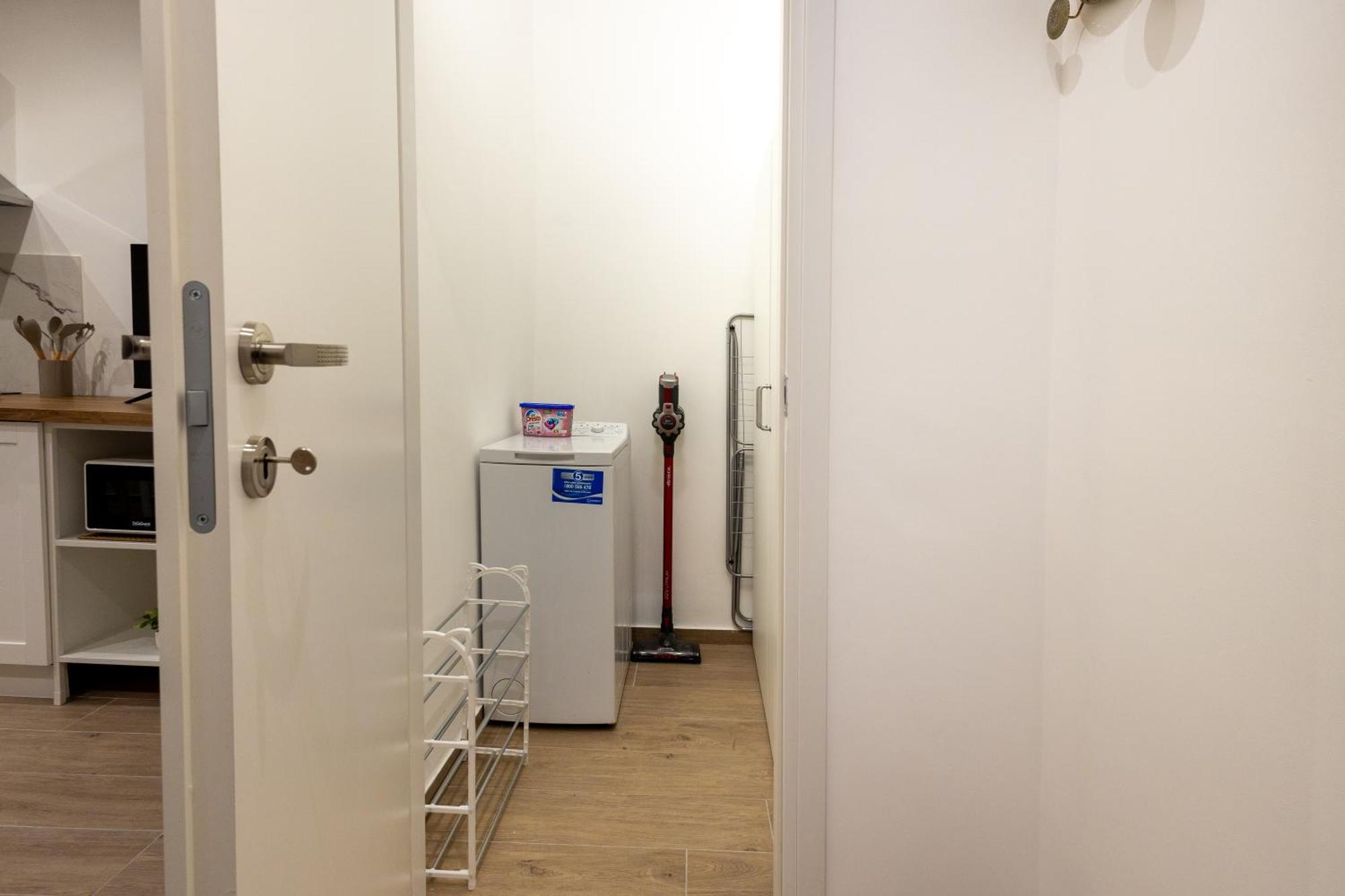 Ludo Holiday House - Charming Con Patio A Due Passi Dalla Cattedrale Palermo Buitenkant foto