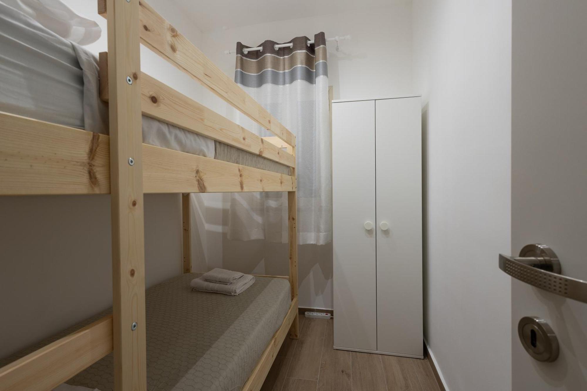 Ludo Holiday House - Charming Con Patio A Due Passi Dalla Cattedrale Palermo Buitenkant foto