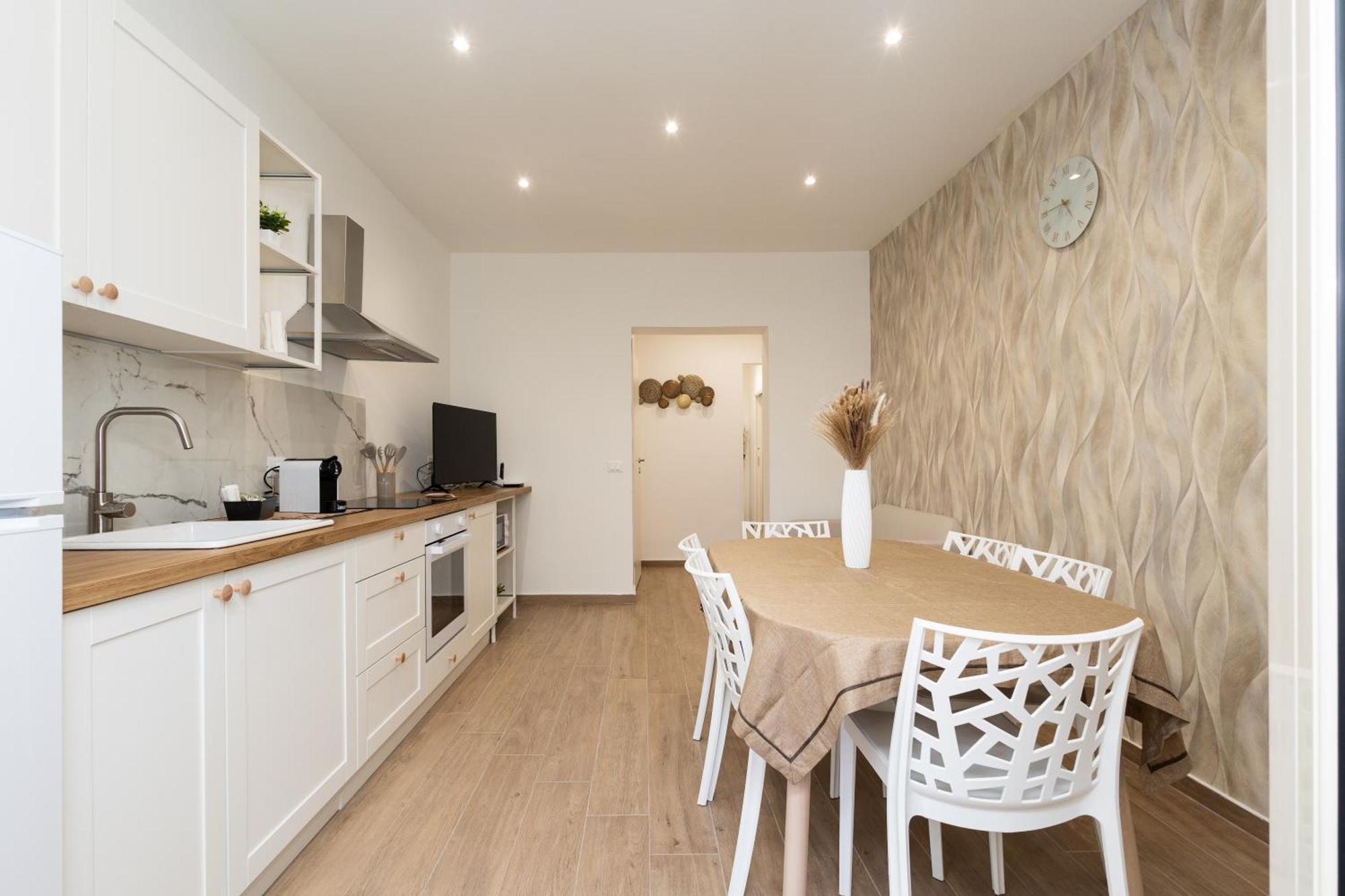 Ludo Holiday House - Charming Con Patio A Due Passi Dalla Cattedrale Palermo Buitenkant foto